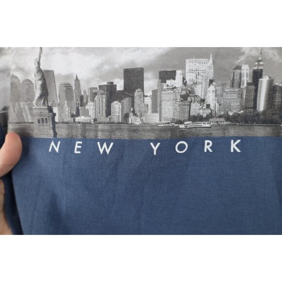 Vintage Y2K 2007 Streetwear Mens Large Faded Spell Out New York Box Logo T-Shirt - Picture 6 of 16